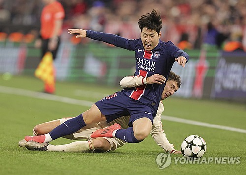 엔리케 감독이 지난 29일(한국시간) 프랑스 파리 근교의 PSG 캠퍼스에서 진행된 낭트와의 2024-2025시즌 리그1 13라운드 홈 경기를 앞두고 열린 기자회견에서 최근 유럽 대항전에서 부진한 팀 상황에 대해 입을 열었다. 연합뉴스