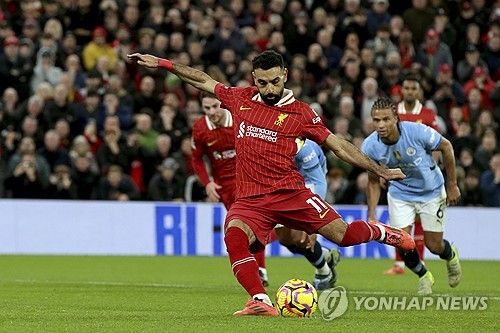 맨시티가 2일(한국시간) 영국 리버풀의 안필드에서 열린 리버풀과의 2024-2025시즌 프리미어리그 13라운드 원정 경기에서 0-2로 패했다. 연합뉴스