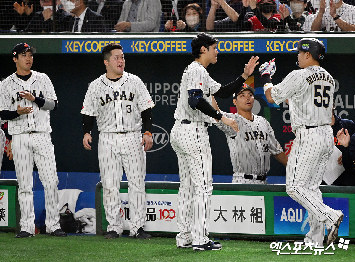 NPB 야쿠르트 내야수 무라카미가 2025시즌 종료 뒤 포스팅을 통한 2026년 메이저리그 무대 도전을 선언했다. 엑스포츠뉴스 DB