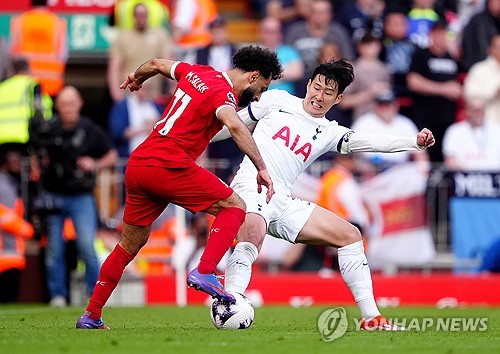 글로벌 매체 디 애슬레틱은 9일(한국시간) 리버풀이 모하메드 살라에게 재계약을 제안했다고 보도했다. 2017년부터 리버풀에서 뛰며 클럽 통산 370경기 출전해 226골 101도움을 올린 살라는 2025년 6월에 계약 기간이 만료되는데 리버풀은 살라를 지키기 위해 마침내 재계약을 제안한 것으로 알려졌다. 연합뉴스