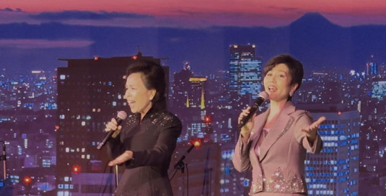 이미자, 딸 정재은과 함께 日 도쿄서 사상 첫 '합동 공연' - 뉴스 썸네일 이미지