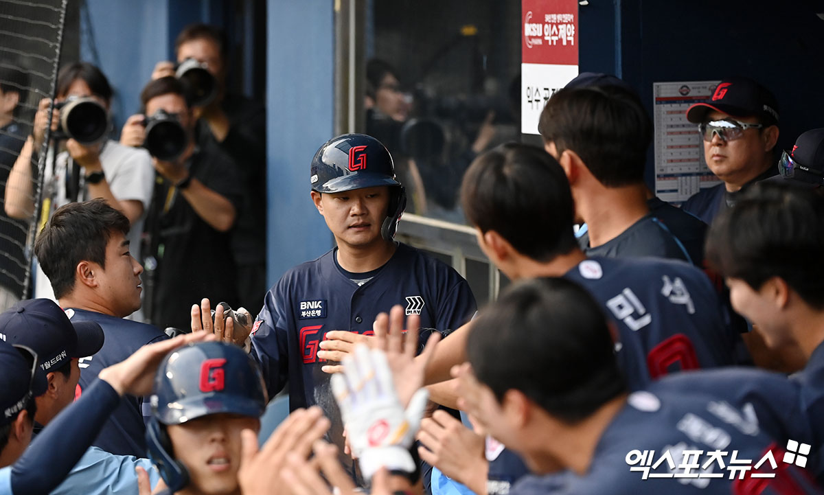 달라진 롯데 내야진은 어느 정도 세대교체에 성공했다는 평가를 받으며 2024시즌을 마무리했다. 엑스포츠뉴스 DB