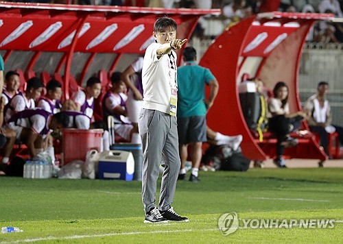 신태용 감독이 이끄는 인도네시아 축구 대표팀이 12일(한국시간) 인도네시아에 있는 마나한 스타디움에서 열린 하혁준 감독이 이끄는 라오스 축구 대표팀과의 대회 B조 2차전에서 3-3 무승부를 기록했다. 연합뉴스