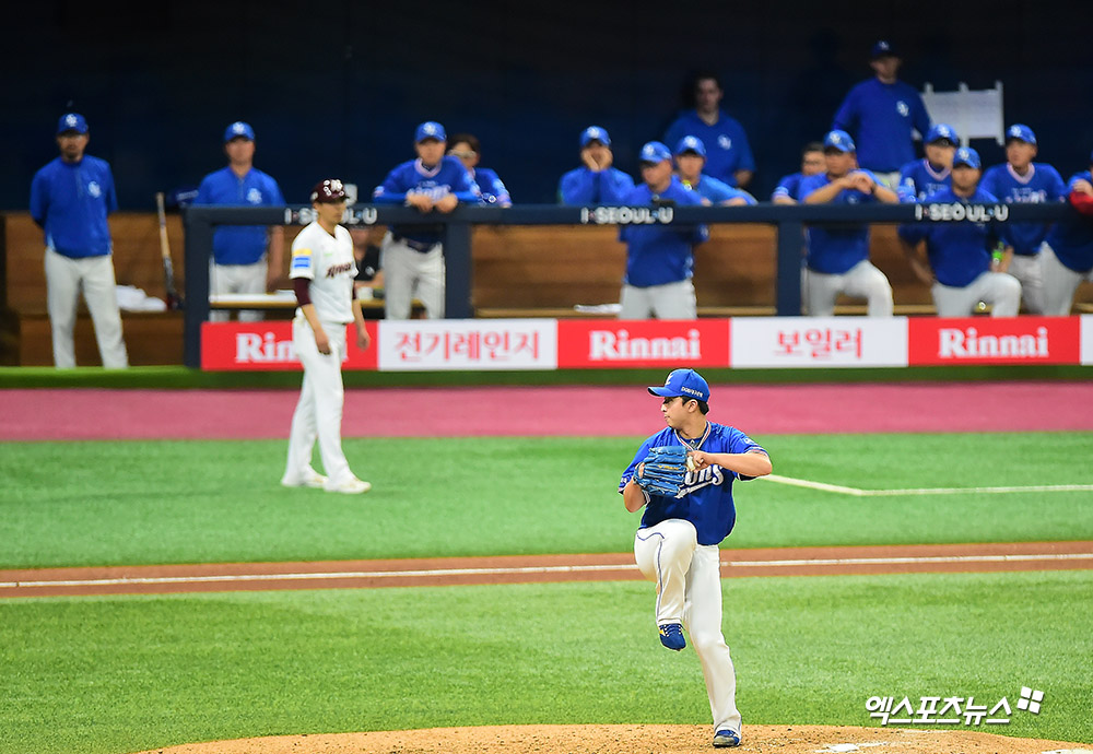 LG는 13일 삼성 라이온즈로 FA 이적한 투수 최원태의 보상 선수로 최채흥을 지명했다. 이로써 그는 아쉬움을 뒤로 하고 친정팀 삼성을 떠나야 했다. 엑스포츠뉴스 DB