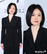 '단발 여신' 송혜교, 동은이 가고 유이나 수녀 왔어요