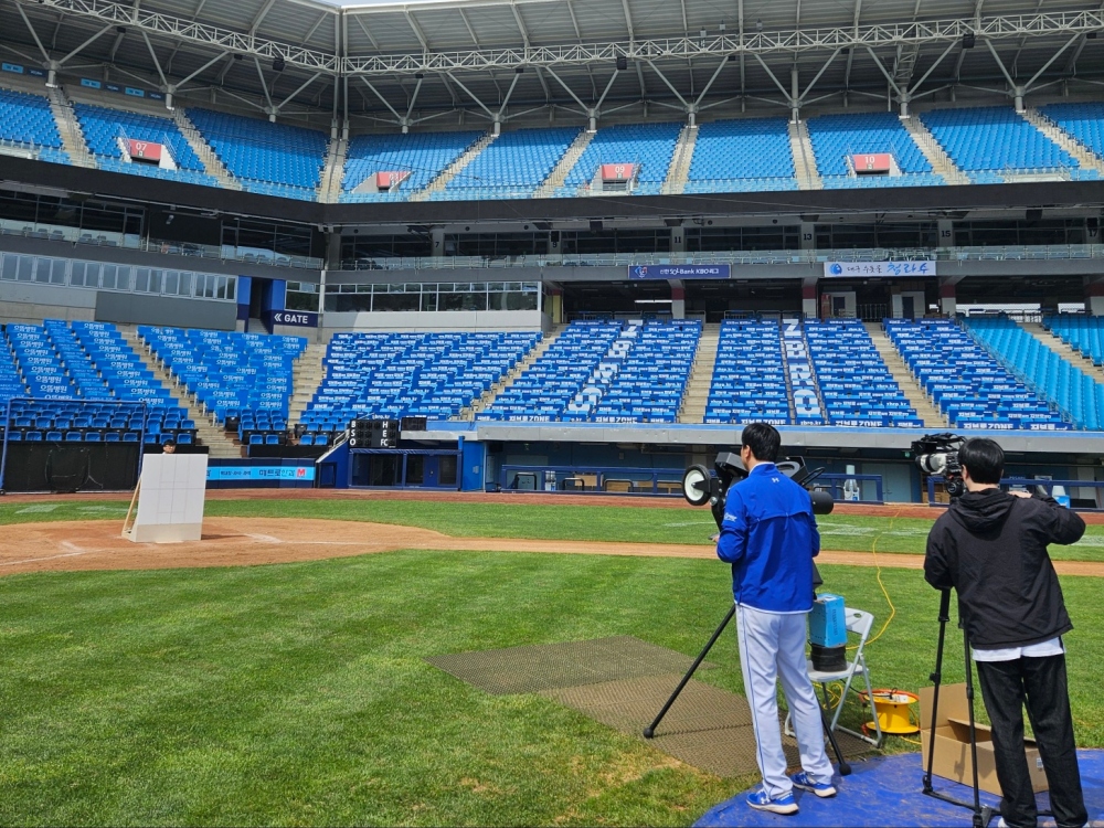 한국야구위원회의 ABS 정확성 테스트 사진. KBO