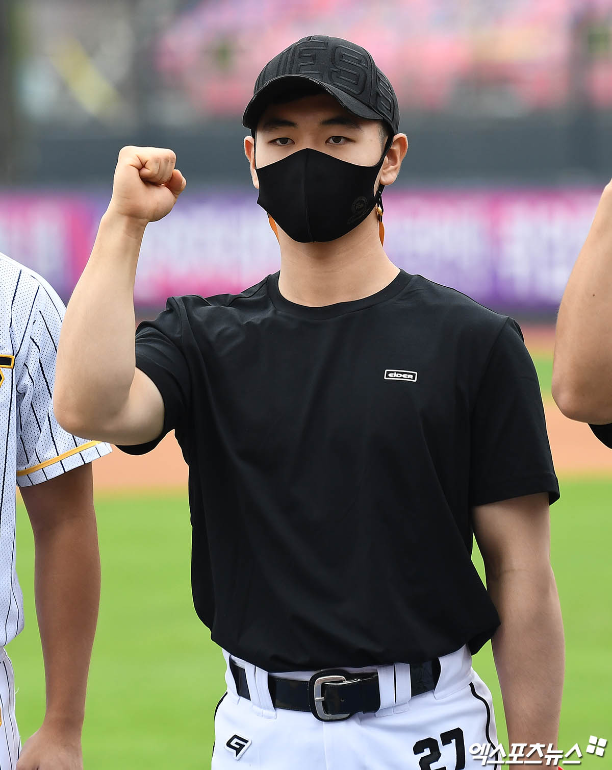 내야수 김서진은 최근 일본 독립리그 구단 '아시안 브리즈'에 입단했다. 그는 독립리그에서 다시 한 번 프로에 도전하려 한다. 엑스포츠뉴스 DB