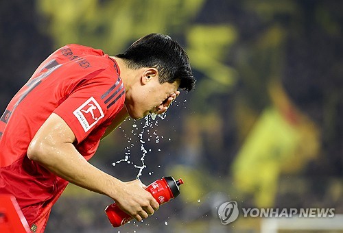 독일 매체 TZ가 13일(한국시간) 다가오는 16일 바이에른 뮌헨과 호펜하임의 경기에서 김민재가 아킬레스 염증을 이유로 휴식을 취할 거라고 전망했다. 연합뉴스