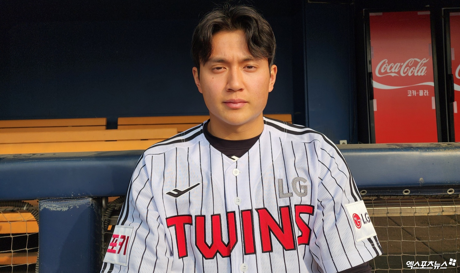 LG 외야수 최원영은 다가올 2025시즌 팀의 외야 백업 1순위로 많은 기대를 받고 있다. 최원영은 주루와 수비에서 강점을 보이고 있으며 캠프 기간 타격 발전을 이뤄내며 염경엽 LG 감독의 눈도장을 찍었다. 잠실, 박정현 기자