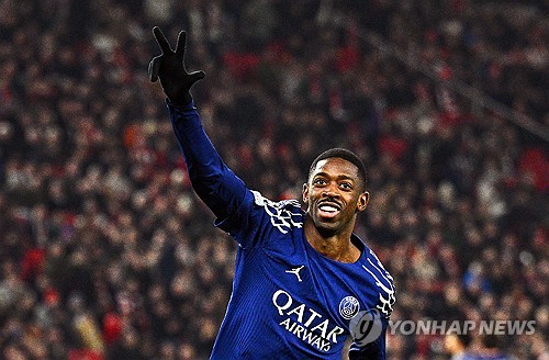 루이스 엔리케 감독이 이끄는 PSG가 30일(한국시간) 독일 슈투트가르트에 있는 아레나 슈투트가르트에서 열린 슈투트가르트와의 2024-2025시즌 대회 리그 페이즈 최종전에서 4-1 대승을 거뒀다. 연합뉴스