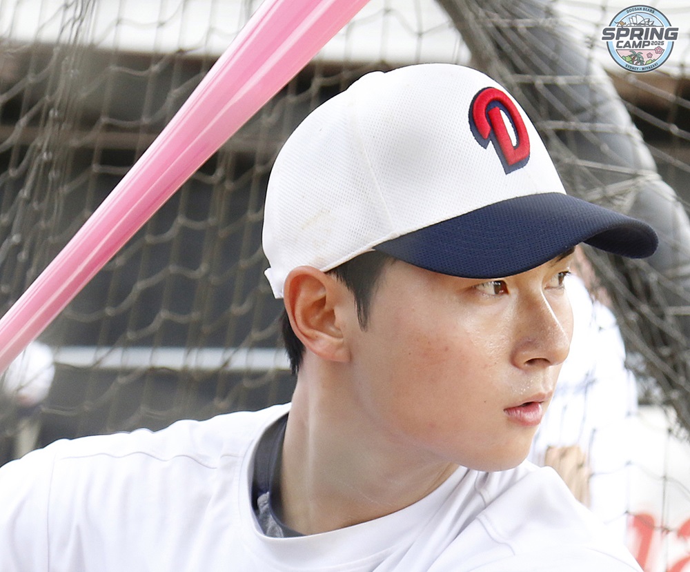 두산 베어스 내야수 임종성이 캠프 첫 라이브 배팅에서 첫 홈런을 쏘아 올렸다. 두산 베어스