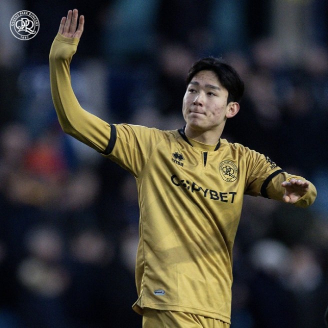 토트넘 홋스퍼는 다가오는 여름 양민혁에게 기회를 줄 전망이다. 토트넘은 임대 기능을 중요한 성장 발판으로 생각하고 있다. 토트넘 역대 최고 레전드라 불리는 해리 케인도 임대 출신 선수다. 요한 랑게 기술이사는 QPR에 임대 중인 양민혁에게 토트넘에서 경쟁할 기회를 줄것이라고 미리 예고했다. 양민혁에게 '절호의 기회'다. QPR