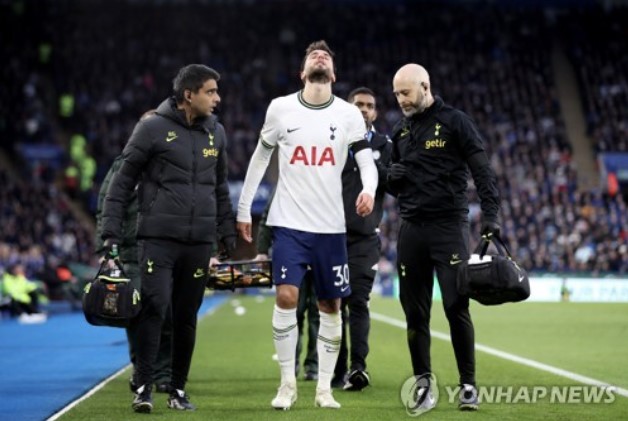 토트넘 홋스퍼는 다가오는 여름 양민혁에게 기회를 줄 전망이다. 토트넘은 임대 기능을 중요한 성장 발판으로 생각하고 있다. 토트넘 역대 최고 레전드라 불리는 해리 케인도 임대 출신 선수다. 요한 랑게 기술이사는 QPR에 임대 중인 양민혁에게 토트넘에서 경쟁할 기회를 줄것이라고 미리 예고했다. 양민혁에게 '절호의 기회'다. 연합뉴스