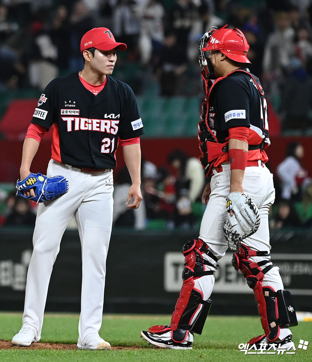 KIA 타이거즈 투수 김사윤이 2025시즌 연봉 4000만 원에 재계약 도장을 찍었다. 엑스포츠뉴스 DB