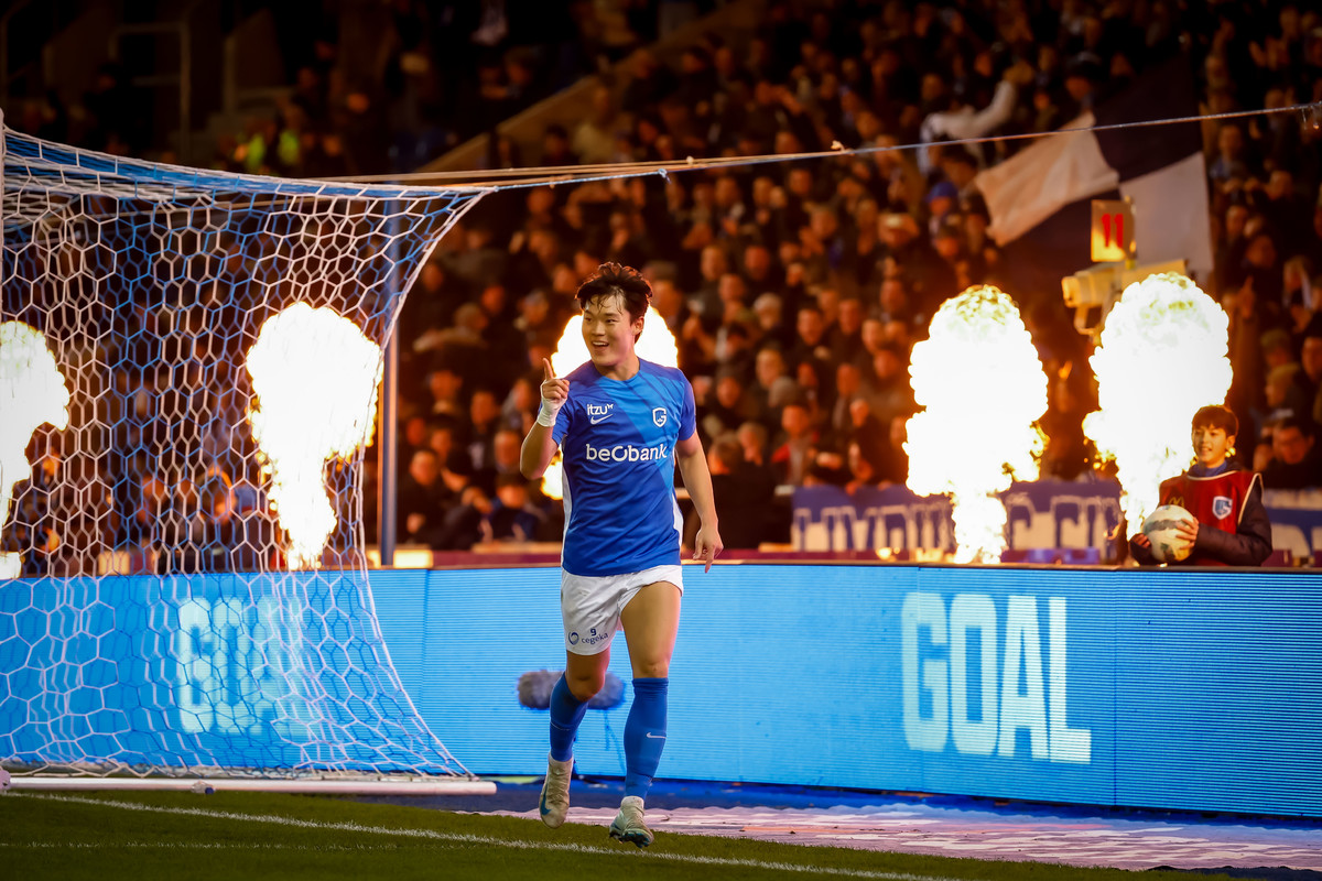 오현규의 소속팀 헹크가 9일(한국시간) 벨기에 헹크에 있는 체게카 아레나에서 열린 세르클러 브뤼허와의 2024-2025시즌 벨기에 주필러리그 25라운드 홈 경기에서 오현규의 맹활약 속에 2-1로 승리했다. 헹크