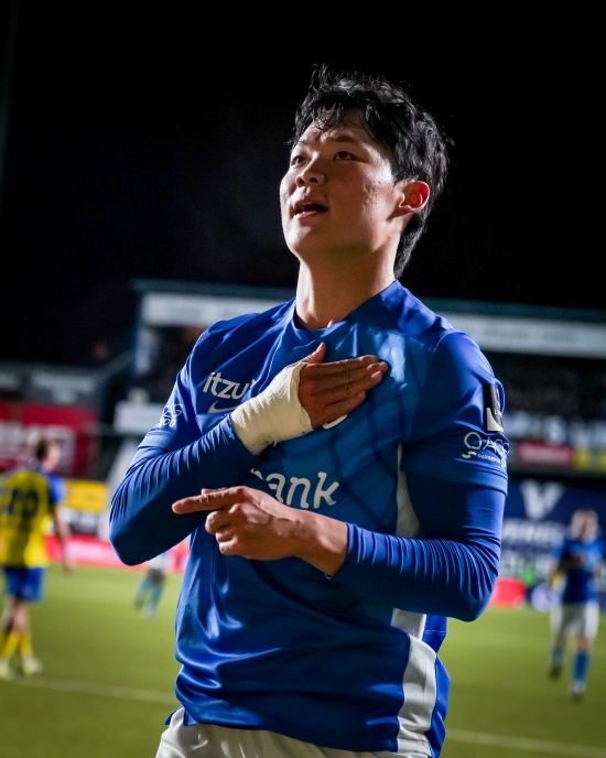 오현규의 소속팀 헹크가 9일(한국시간) 벨기에 헹크에 있는 체게카 아레나에서 열린 세르클러 브뤼허와의 2024-2025시즌 벨기에 주필러리그 25라운드 홈 경기에서 오현규의 맹활약 속에 2-1로 승리했다. 헹크