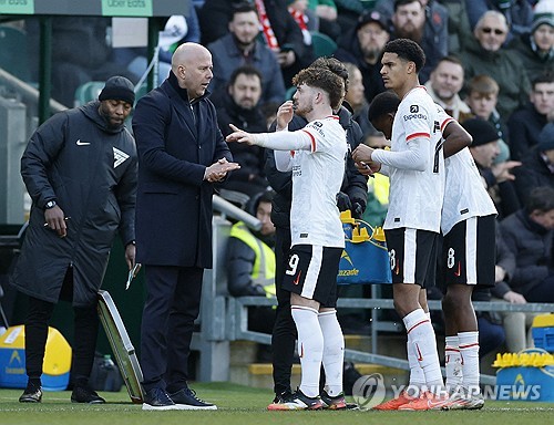 리버풀이 10일(한국시간) 영국 플리머스에 있는 홈파크에서 열린 플리머스 아가일과의 2024-2025시즌 FA컵 4라운드 경기에서 충격 패를 당했다. 연합뉴스