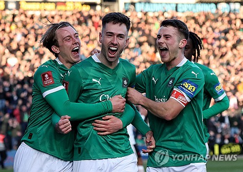 리버풀이 10일(한국시간) 영국 플리머스에 있는 홈파크에서 열린 플리머스 아가일과의 2024-2025시즌 FA컵 4라운드 경기에서 충격 패를 당했다. 연합뉴스