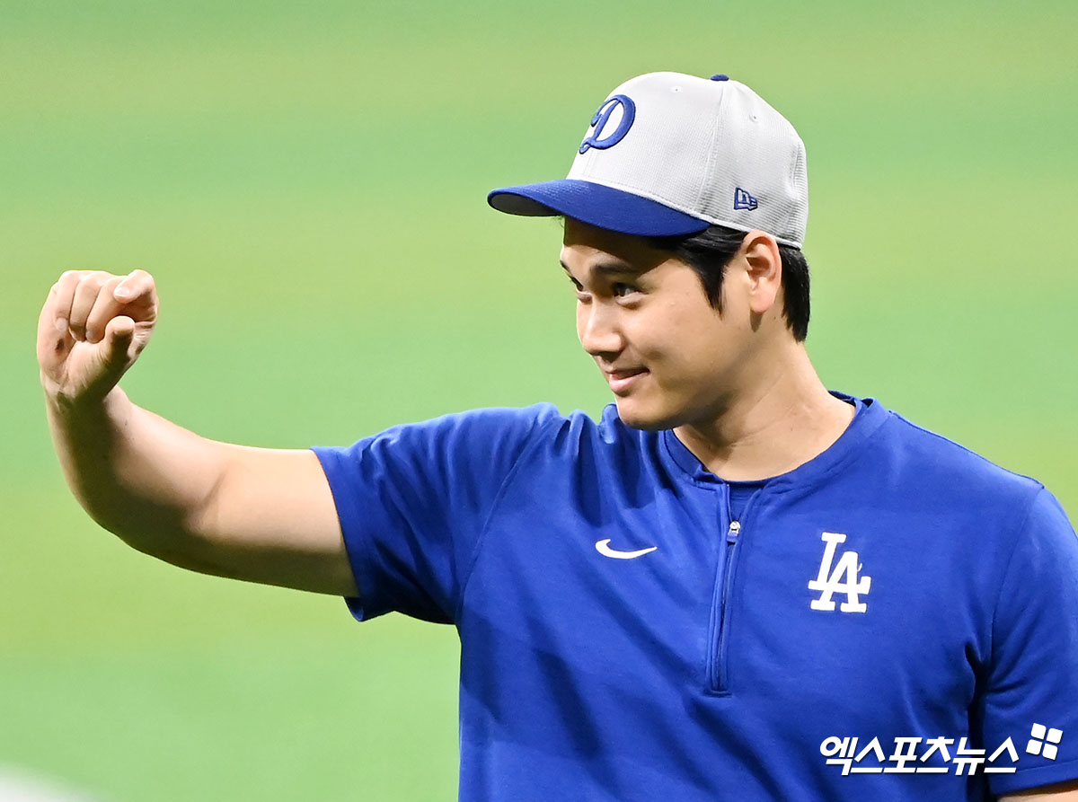 16일 오후 서울 구로구 고척스카이돔에서 '2024 메이저리그 월드투어 서울 시리즈' LA 다저스 공식 훈련이 진행됐다.  LA 다저스 오타니 쇼헤이가 훈련에 임하고 있다. 엑스포츠뉴스 DB