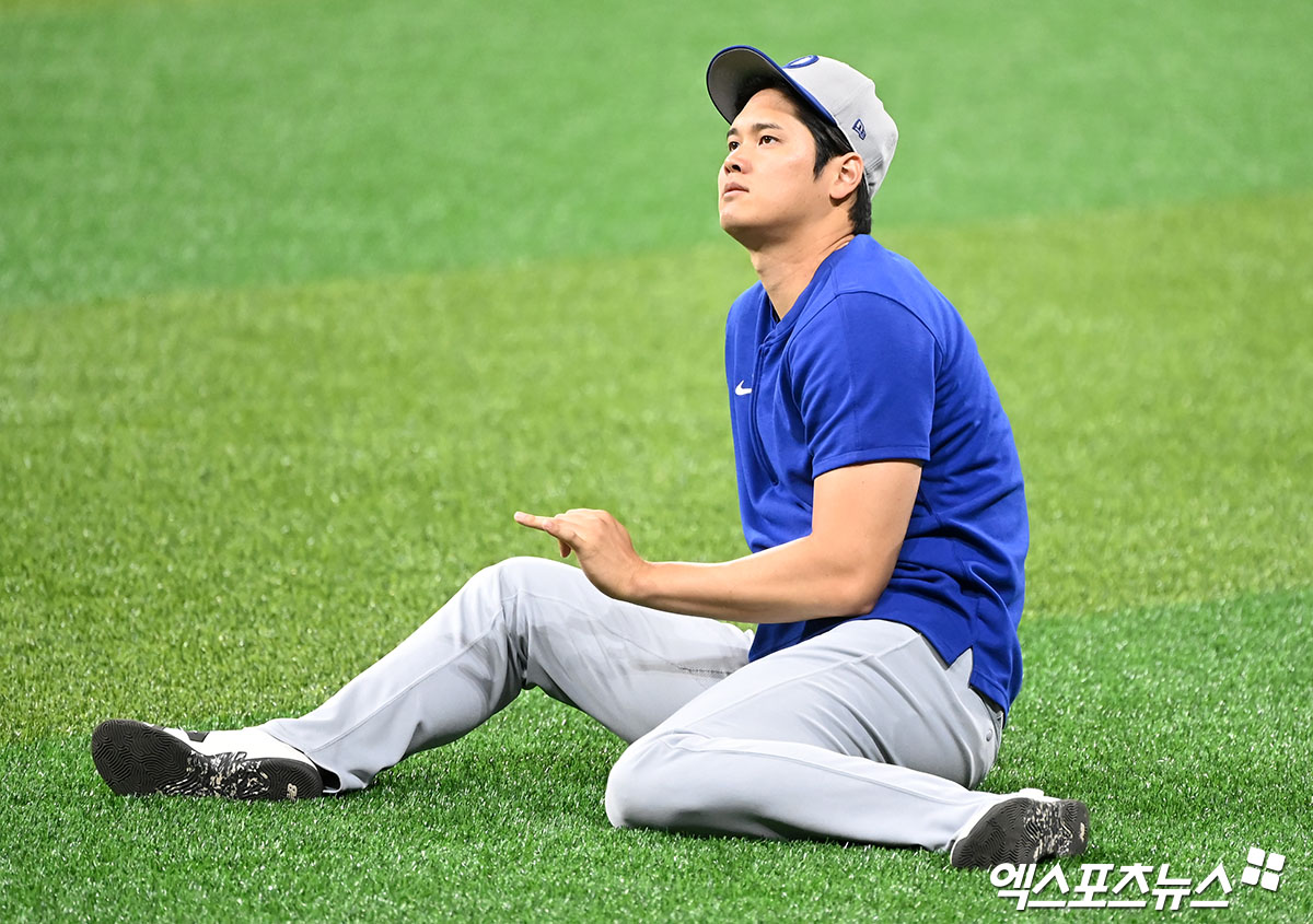 16일 오후 서울 구로구 고척스카이돔에서 '2024 메이저리그 월드투어 서울 시리즈' LA 다저스 공식 훈련이 진행됐다.  LA 다저스 오타니 쇼헤이가 훈련에 임하고 있다. 엑스포츠뉴스 DB
