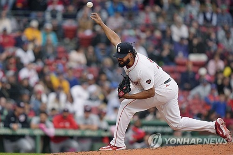 미국프로야구 메이저리그 통산 447세이브를 기록한 우완투수 켄리 잰슨이 LA 에인절스와 1년 1000만 달러 규모의 계약에 합의했다. AP 연합뉴스