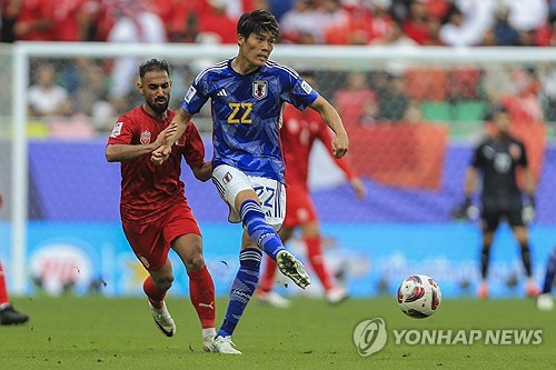 영국 매체 '데일리 메일'이 12일(한국시간) 아스널 수비수 도미야스의 장기적인 몸 상태에 우려가 된다며 그가 두 번째 무릎 수술을 앞두고 있다고 독점 보도했다. 연합뉴스