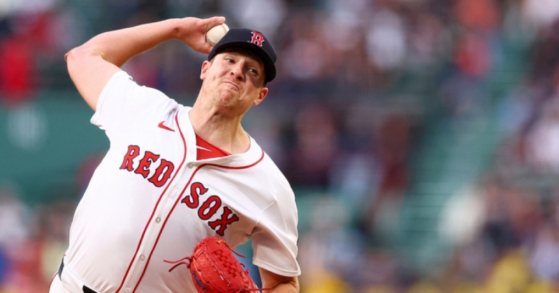 미국프로야구 메이저리그에서 활약 중인 우완투수 닉 피베타가 샌디에이고 파드리스와 4년 총액 5500만 달러 규모의 계약을 체결했다. MLB.com 등 미국 언론의 보도에 따르면, 이번 계약에 2026, 2027시즌 종료 후 옵트아웃 조항이 포함된 것으로 전해졌다. AFP 연합뉴스