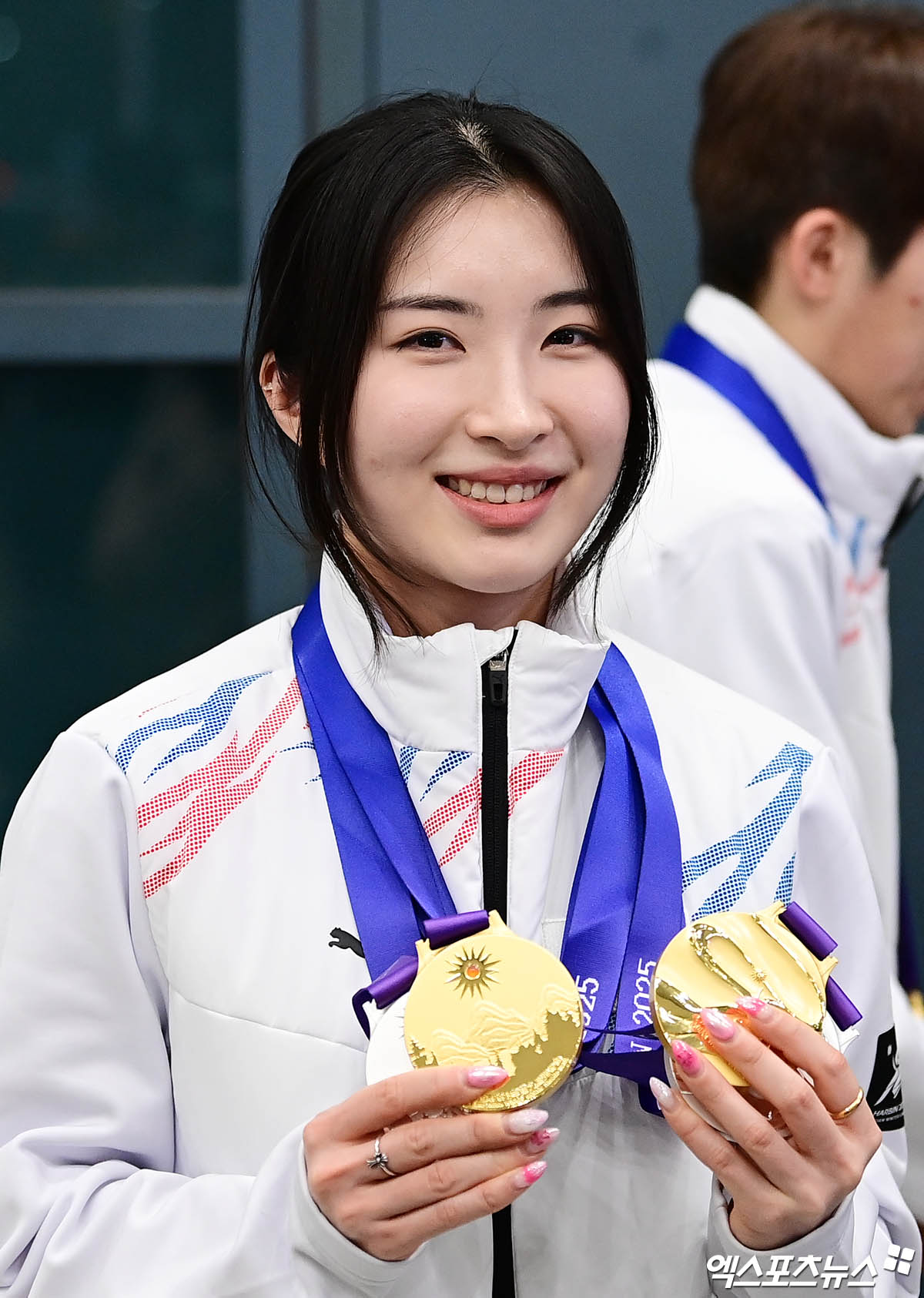2025 하얼빈 동계 아시안게임 쇼트트랙 2관왕에 오른 김길리. 여자 1500m 금메달 직후 김도영과 유사한 세리머니를 선보여 화제를 모았었다. 사진 엑스포츠뉴스 DB