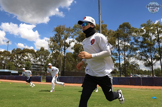 두산 베어스 외야수 조수행이 호주 블랙타운 스프링캠프 훈련에 임하고 있다. 두산 베어스
