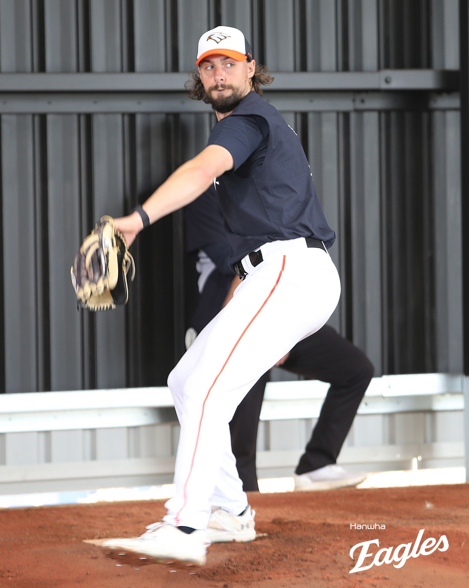 한화 이글스의 외국인 투수 라이언 와이스가 KBO리그에서의 두 번째 시즌을 시작한다. 지난해 대체 선수로 시즌 중반 합류했던 와이스는 16경기 91⅔이닝을 던져 5승5패, 평균자책점 3.73을 기록했다. 한화 이글스