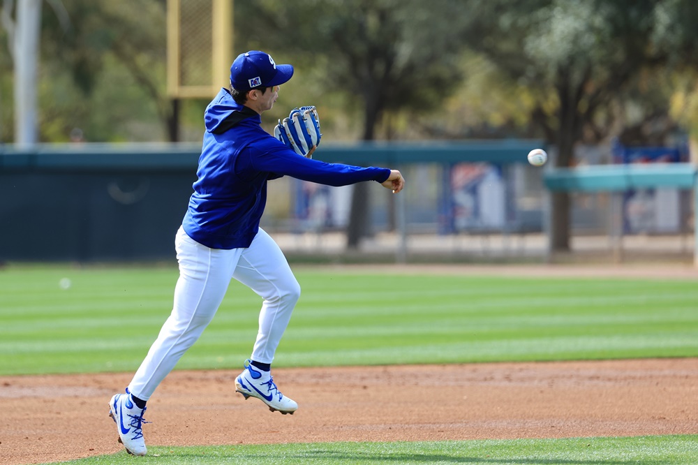 다저스 내야수 김혜성은 다가올 2025시즌 많은 기대를 받고 있다. 수비와 주루에서 재능을 뽐내며 팀에 큰 보탬이 되려 한다. 연합뉴스