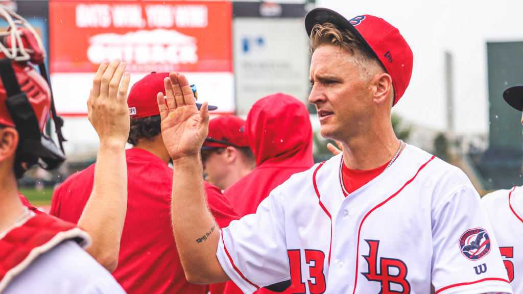 텍사스 투수 뷰캐넌은 훈련 도중 왼쪽 발목을 다쳐 잠시 쉬어가게 됐다. 개막 로스터를 노렸지만, 부상 탓에 그 꿈이 무산될 것으로 보인다. 마이너리그 공식 홈페이지