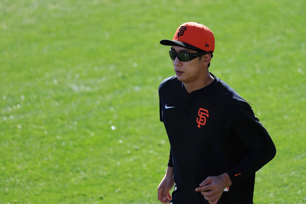 샌프란시스코 외야수 이정후는 다가올 2025시즌 많은 기대를 받고 있다. 이제 막 부상에서 복귀했지만, 공수주 모두에서 여러 임무를 수행해야 할 것으로 보인다. 연합뉴스