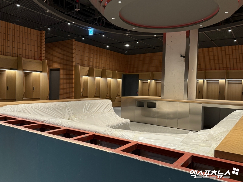 대전 한화생명 볼파크의 홈 라커룸 모습. 모든 클럽하우스의 시설을 클러스터화 해 효율적인 동선을 만들었다. 엑스포츠뉴스DB