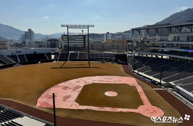 경기장 4층에서 바라본 그라운드 모습. 대전시는 최고의 몰입감을 선사할 것이라 소개했다. 엑스포츠뉴스DB