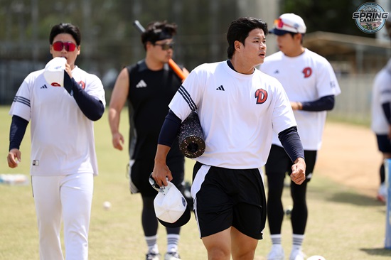 두산 베어스 투수 최종인이 호주 블랙타운 스프링캠프 훈련에 임하고 있다. 두산 베어스