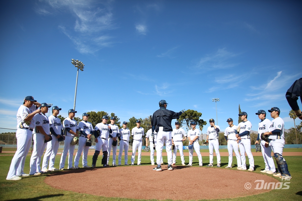 NC 선수단은 21일 미국 애리조나에서 열린 1차 스프링캠프를 끝내고 귀국했다. 젊은 선수들의 성장이 도드라졌다. NC 다이노스