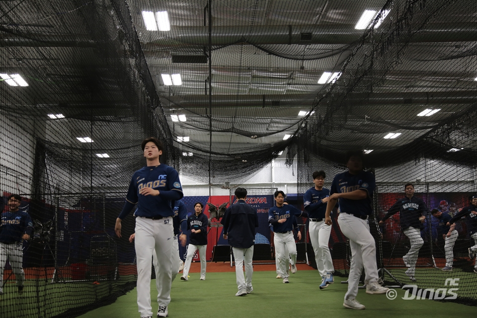 NC는 선발진 고민을 해결하지 못한 채 대만으로 출국한다. 연습경기와 시범경기를 통해 다양한 플랜이 공개될 예정이다. NC 다이노스