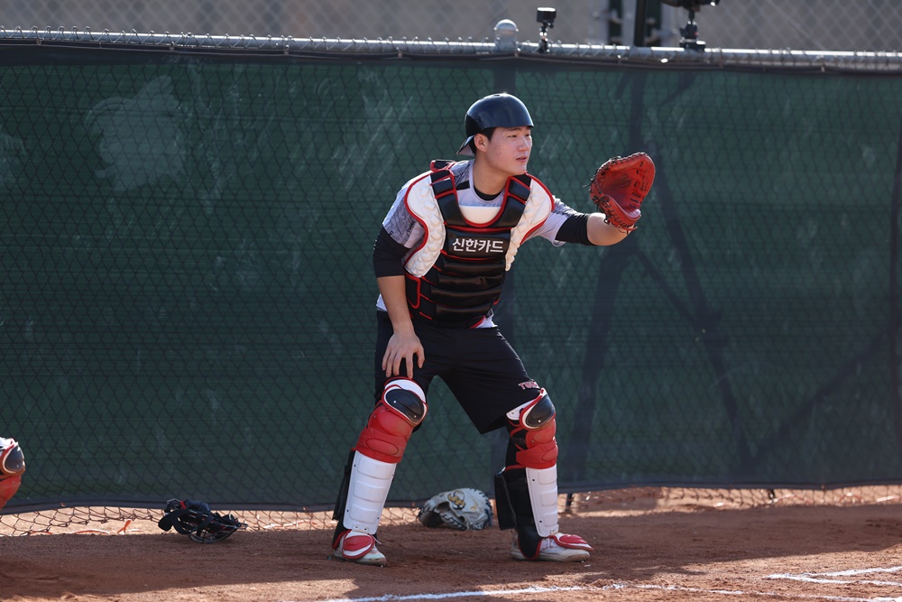 LG 포수 이한림은 많은 기대를 받고 프로에 입단했다. 백업 포수를 찾고 있는 LG 안방에 활력을 불어넣을 수 있을지 관심이 쏠린다. LG 트윈스