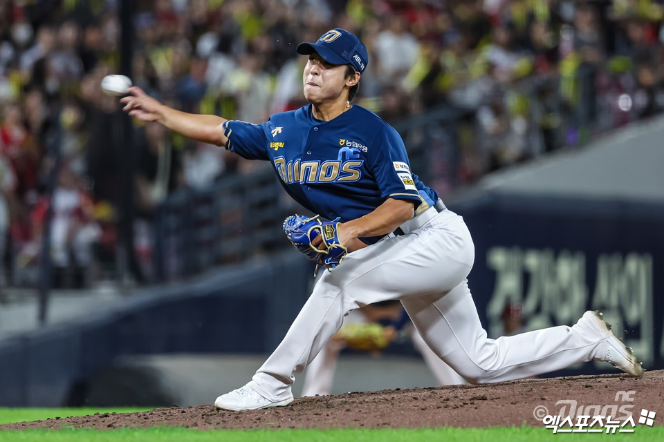 NC 투수 김민규는 애리조나 캠프에서 너클 커브를 장착했다. 단기간에 완성도를 높여 캠프 MVP에 선정. 많은 기대를 받고 있다. NC 다이노스