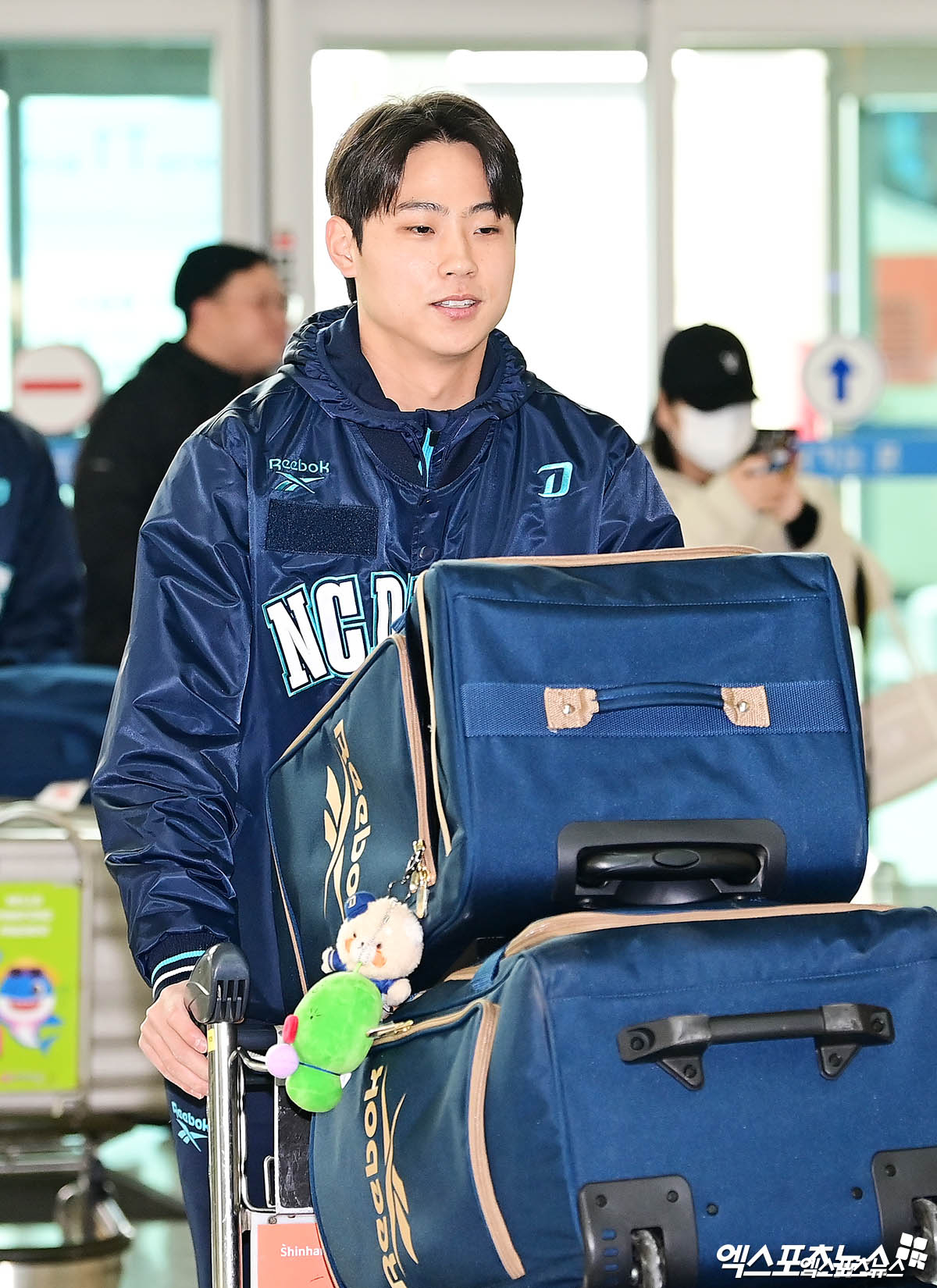 NC 투수 김민규는 애리조나 캠프에서 너클 커브를 장착했다. 단기간에 완성도를 높여 캠프 MVP에 선정. 많은 기대를 받고 있다. 엑스포츠뉴스 DB