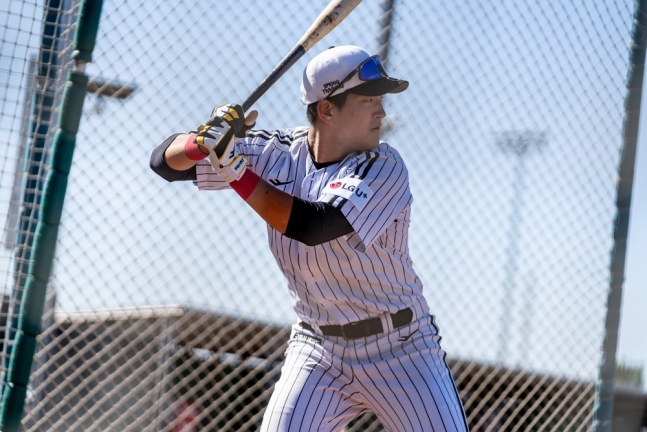 LG 내야수 문정빈은 27일 KIA와 연습경기에서 8번타자 우익수로 선발 출전한다. 크게 성장할 기대주로 많은 기대를 받고 있다. LG 트윈스