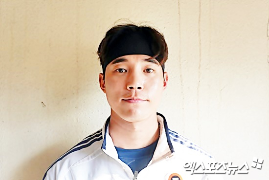 두산 베어스 내야수 박준영이 1일 오릭스전에서 멀티히트 경기를 펼친 뒤 인터뷰에 응하고 있다. 미야자키 김근한 기자