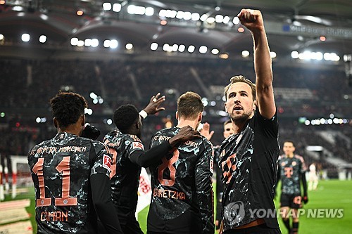 독일 축구 전문지 키커가 3일(한국시간) 분데스리가 이주의 팀에 김민재를 선정했다. 김민재는 팀 동료 마이클 올리세와 함께 이름을 올렸다. 연합뉴스