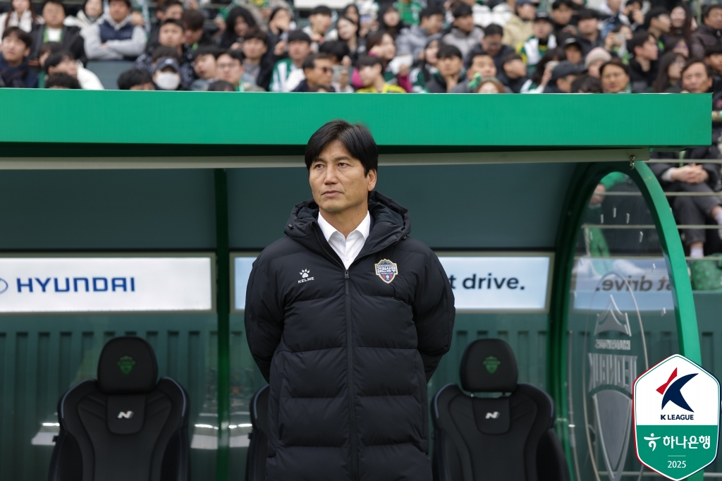 정정용 감독은 이번 경기에서 상암벌 원정 무승 기록을 깨겠다는 생각이다. 정 감독이 짚은 승부처는 바로 이동경의 활약, 그리고 선제 득점이었다. 지난 2경기에서 1골 1도움을 올리며 날카로운 면모를 과시한 이동경을 앞세워 먼저 골을 넣는 게 중요하다는 것이다. 사진 한국프로축구연맹