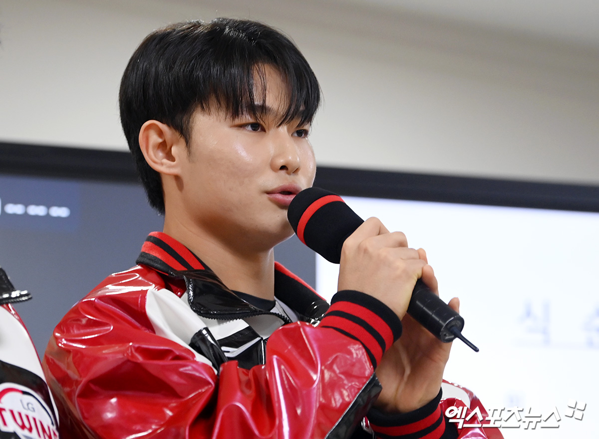 LG 투수 김영우는 비시즌 많은 기대를 받고 있다. 스프링캠프 보인 성장세를 앞세워 개막전 엔트리 한자리를 확보했다. 엑스포츠뉴스 DB