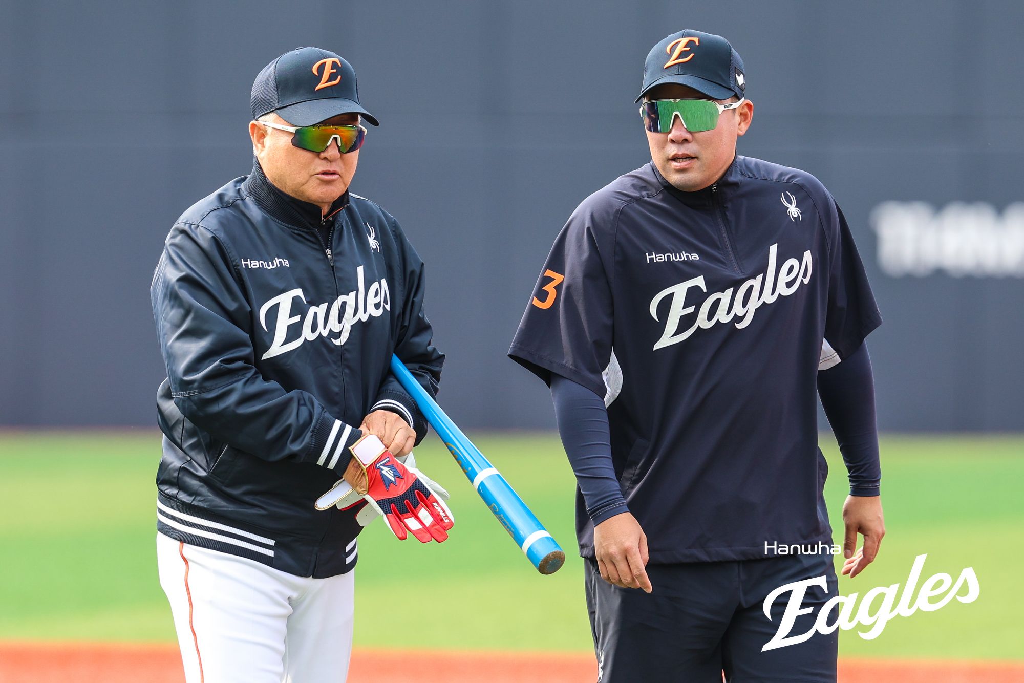 10일 인천SSG랜더스필드에서 열린 2025 KBO리그 한화 이글스와 SSG 랜더스의 경기, 2루수 및 6번타자로 선발 출전한 안치홍은 1타수 1안타 1사구를 기록했다. 한화 이글스