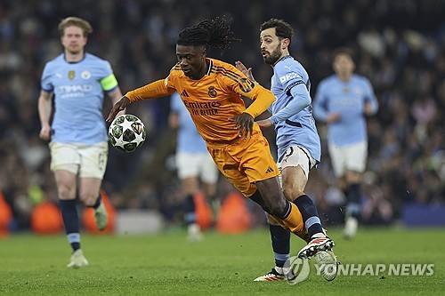 스카이스포츠 독일이 11일(한국시간) 맨체스터 시티가 여름 이적시장에 카마빙가 영입에 관심을 가지고 있다고 보도했다. 연합뉴스