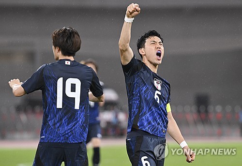 일본축구협회는 13일 공식 홈페이지를 통해 3월 A매치에 나설 일본 축구 대표팀 명단을 발표했다.   일본은 오는 20일 오흐 7시 35분과 25일 같은 시각 모두 일본 사이타마에 있는 사이타마 스타디움에서 바레인과 사우디아라비아와 2026 국제축구연맹(FIFA) 북중미 월드컵(캐나다-미국-멕시코 공동개최) 아시아 지역 3차 예선 C조 7~8차전을 치른다. 연합뉴스
