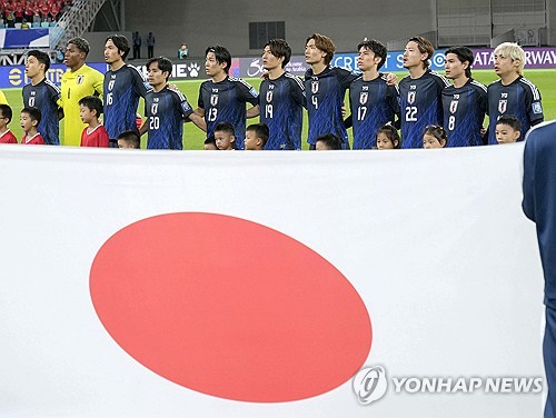 일본축구협회는 13일 공식 홈페이지를 통해 3월 A매치에 나설 일본 축구 대표팀 명단을 발표했다.   일본은 오는 20일 오흐 7시 35분과 25일 같은 시각 모두 일본 사이타마에 있는 사이타마 스타디움에서 바레인과 사우디아라비아와 2026 국제축구연맹(FIFA) 북중미 월드컵(캐나다-미국-멕시코 공동개최) 아시아 지역 3차 예선 C조 7~8차전을 치른다. 연합뉴스